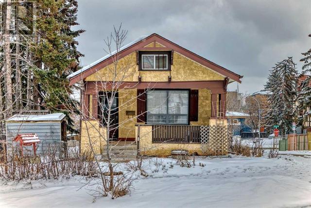 2136 18 Street Sw, House detached with 4 bedrooms, 2 bathrooms and 2 parking in Calgary AB | Image 3