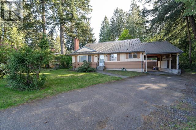 2441 Sooke Rd, House detached with 3 bedrooms, 3 bathrooms and 5 parking in Colwood BC | Image 3