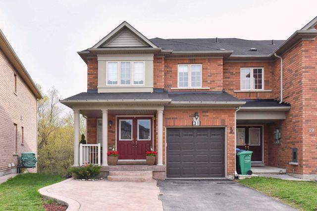 31 Eagle Trace Dr, House attached with 4 bedrooms, 3 bathrooms and 3 parking in Brampton ON | Image 1