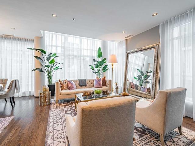 uph15 - 21 Nelson St, Condo with 2 bedrooms, 3 bathrooms and 2 parking in Toronto ON | Image 25