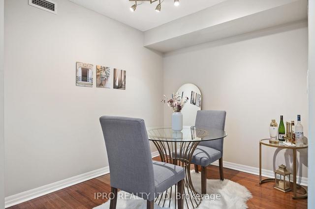 1206 - 16 Yonge St, Condo with 1 bedrooms, 2 bathrooms and 1 parking in Toronto ON | Image 4