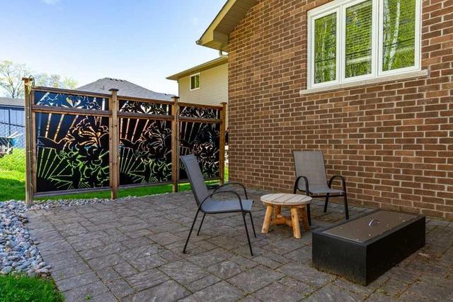 316 Glenwood St, House detached with 2 bedrooms, 3 bathrooms and 2 parking in Selwyn ON | Image 19