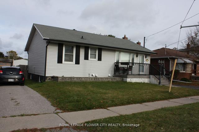 557 Wilson Rd S, House detached with 3 bedrooms, 2 bathrooms and 2 parking in Oshawa ON | Image 1