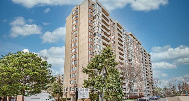 902 - 5 Lisa St, Condo with 3 bedrooms, 2 bathrooms and 1 parking in Brampton ON | Image 1