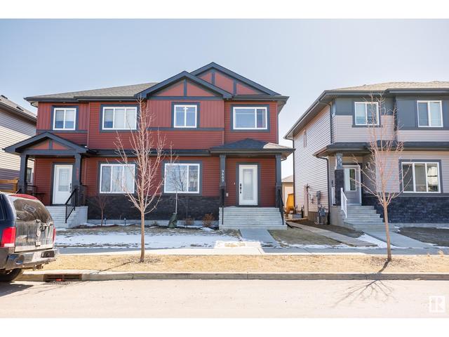 9809 107 Av, House semidetached with 3 bedrooms, 2 bathrooms and null parking in Morinville AB | Image 2