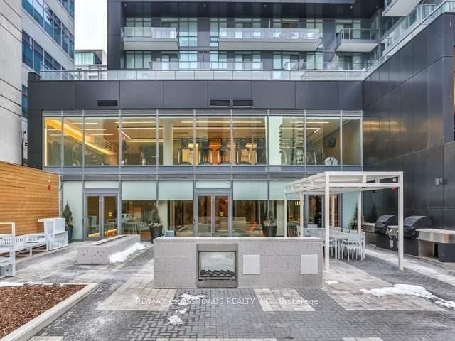 1003 - 30 Roehampton Ave, Condo with 1 bedrooms, 1 bathrooms and 0 parking in Toronto ON | Image 1