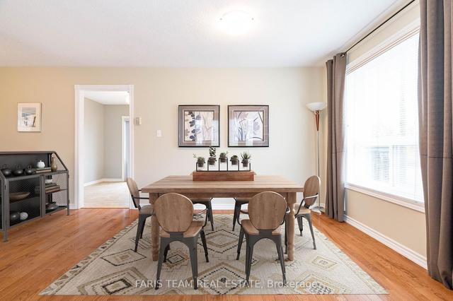 2 Wallwins Way, House detached with 2 bedrooms, 1 bathrooms and 6 parking in Barrie ON | Image 2