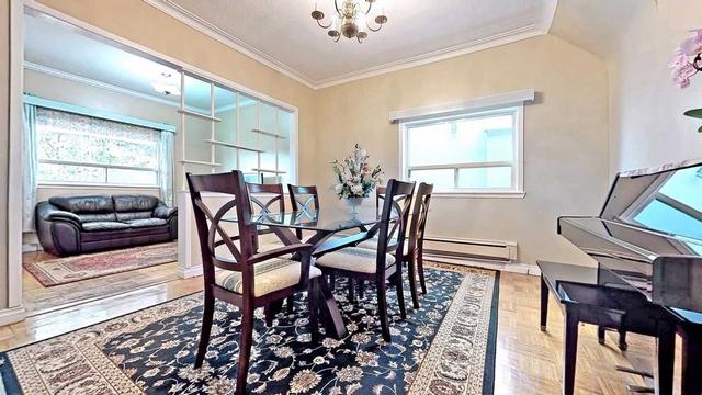 17 Rochdale Ave, House detached with 3 bedrooms, 2 bathrooms and 2 parking in Toronto ON | Image 39