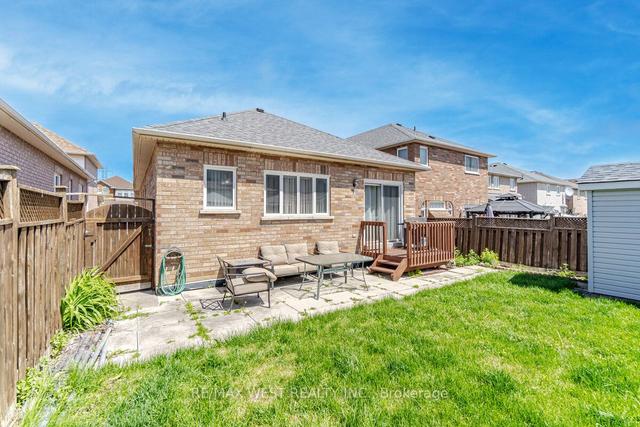 33 Stag's Leap Rd, House detached with 3 bedrooms, 3 bathrooms and 6 parking in Vaughan ON | Image 14