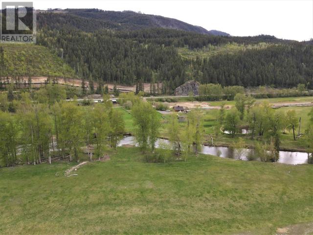 9100 Yellowhead Hwy S, House detached with 2 bedrooms, 2 bathrooms and null parking in Thompson Nicola O (Lower North Thompson) BC | Image 15