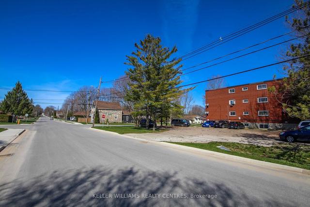 433 Isaac St, House detached with 9 bedrooms, 8 bathrooms and 12 parking in South Bruce Peninsula ON | Image 3