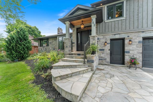 262 Brookview Crt, House detached with 3 bedrooms, 3 bathrooms and 8 parking in Hamilton ON | Image 12