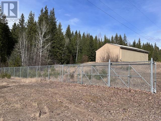 4605 S 97 Highway, House other with 2 bedrooms, 2 bathrooms and null parking in Cariboo A BC | Image 37