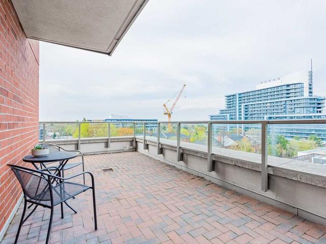 901 - 1 Clairtrell Rd, Condo with 2 bedrooms, 2 bathrooms and 2 parking in Toronto ON | Image 10