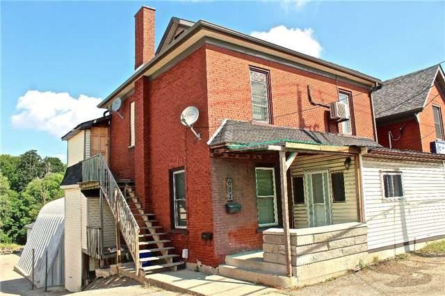 601 Lancaster St, House detached with 3 bedrooms, 3 bathrooms and 26 parking in Kitchener ON | Image 1