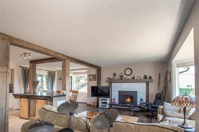 8899 Michael Drive, House detached with 3 bedrooms, 3 bathrooms and 4 parking in Coldstream BC | Image 2
