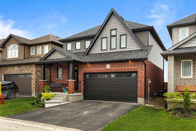 18 Sparrow Cres, House detached with 3 bedrooms, 3 bathrooms and 4 parking in Grand Valley ON | Image 12