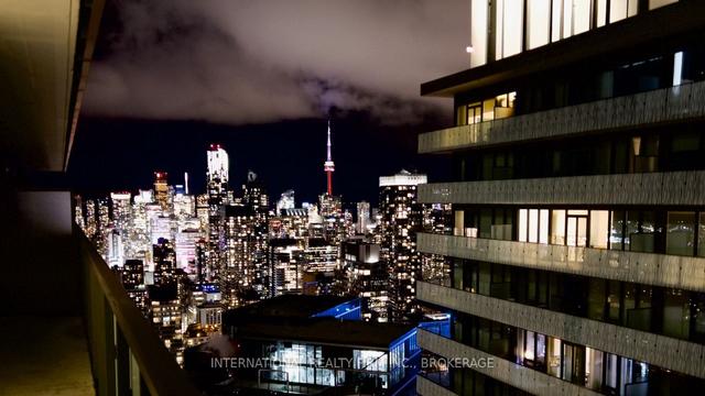 5406 - 50 Charles St E, Condo with 2 bedrooms, 2 bathrooms and 1 parking in Toronto ON | Image 21