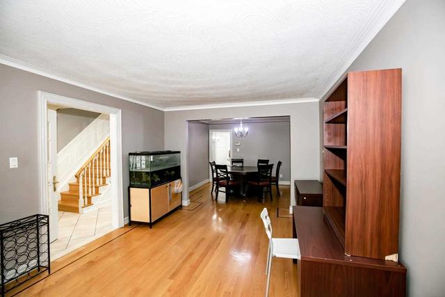 111 Larchmere Ave, House detached with 4 bedrooms, 4 bathrooms and 10 parking in Toronto ON | Image 39