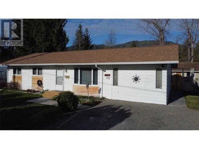 434 Oak Avenue, House detached with 3 bedrooms, 1 bathrooms and 6 parking in Sicamous BC | Image 51