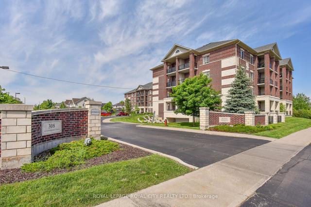 216 - 308 Watson Pkwy N, Condo with 1 bedrooms, 1 bathrooms and 1 parking in Guelph ON | Image 1