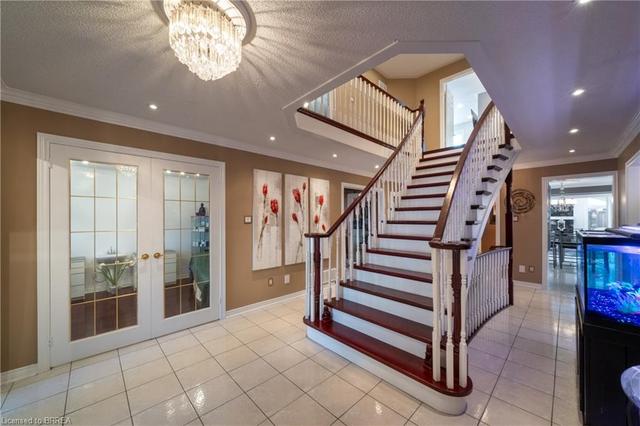 6 Osprey Court, House detached with 5 bedrooms, 3 bathrooms and 8 parking in Cambridge ON | Image 1