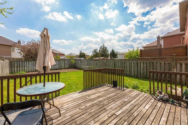 8 Nature Crt, House detached with 4 bedrooms, 4 bathrooms and 6 parking in Brampton ON | Image 21
