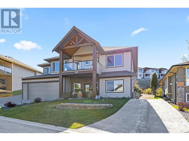 808 Kuipers Crescent, House detached with 4 bedrooms, 3 bathrooms and 2 parking in Kelowna BC | Image 1