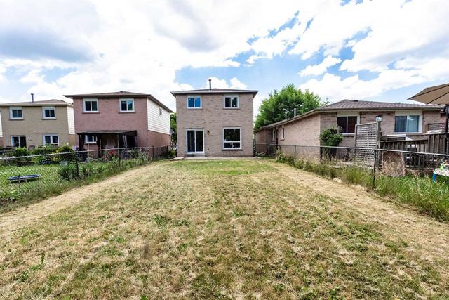 180 Martindale Cres, House detached with 3 bedrooms, 3 bathrooms and 5 parking in Brampton ON | Image 25