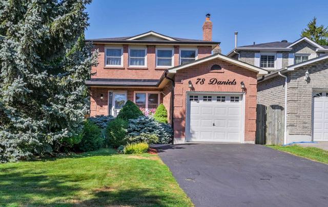 78 Daniels Cres, House detached with 3 bedrooms, 4 bathrooms and 5 parking in Ajax ON | Image 1