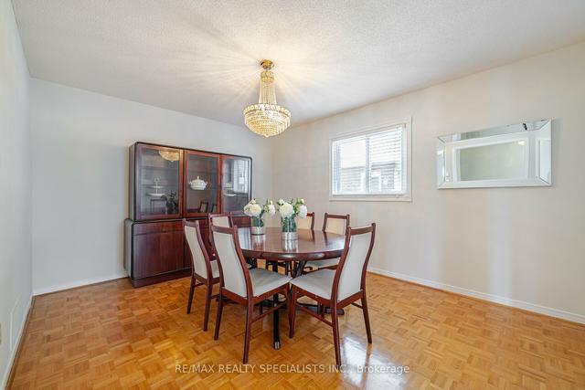 988 Stargazer Dr, House detached with 4 bedrooms, 3 bathrooms and 4 parking in Mississauga ON | Image 4