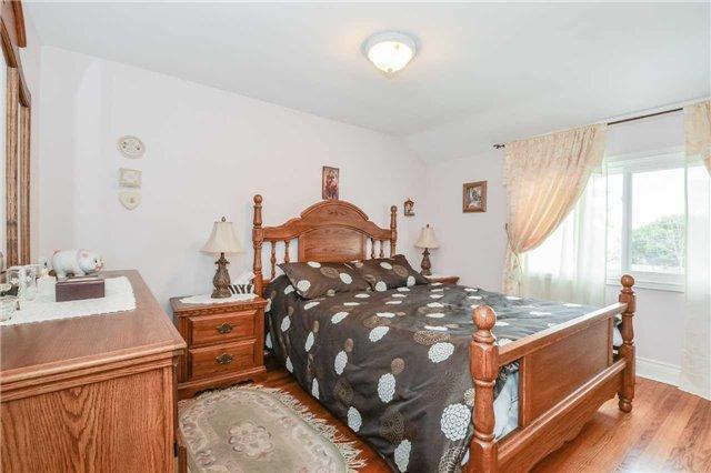 47 Richbourne Crt, House detached with 4 bedrooms, 3 bathrooms and 5 parking in Toronto ON | Image 10