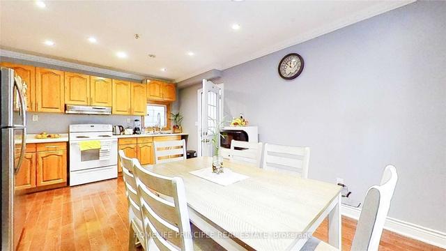 1610 Weston Rd, House detached with 3 bedrooms, 3 bathrooms and 2 parking in Toronto ON | Image 2