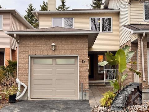 12 Scarlet Court, Townhouse with 3 bedrooms, 3 bathrooms and 3 parking in Ottawa ON | Card Image