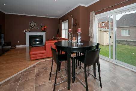 79 Pondmede Cres, House detached with 3 bedrooms, 3 bathrooms and 2 parking in Whitchurch Stouffville ON | Image 5