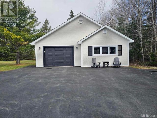 3294 Route 180, House detached with 3 bedrooms, 2 bathrooms and null parking in Bathurst NB | Image 8