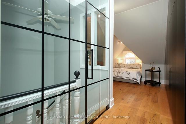 153 Collier St, House attached with 3 bedrooms, 3 bathrooms and 2 parking in Toronto ON | Image 10