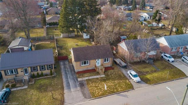 1583 Hartlet Street, House detached with 5 bedrooms, 2 bathrooms and 4 parking in London ON | Image 27