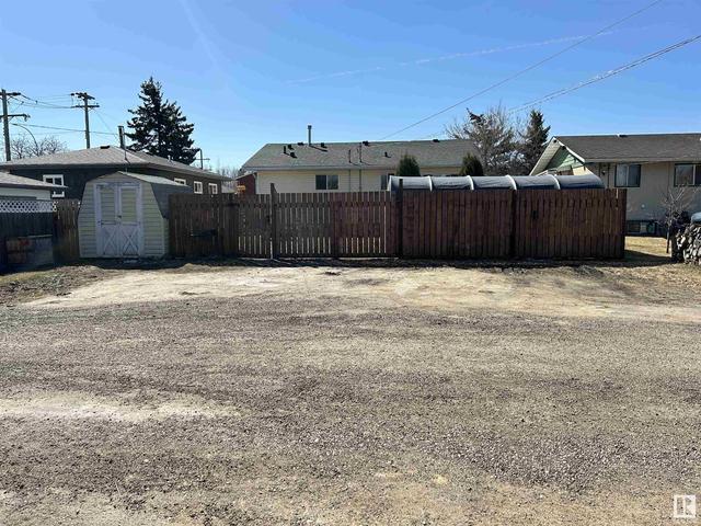 5408 48 Av, House detached with 3 bedrooms, 2 bathrooms and null parking in Redwater AB | Image 31