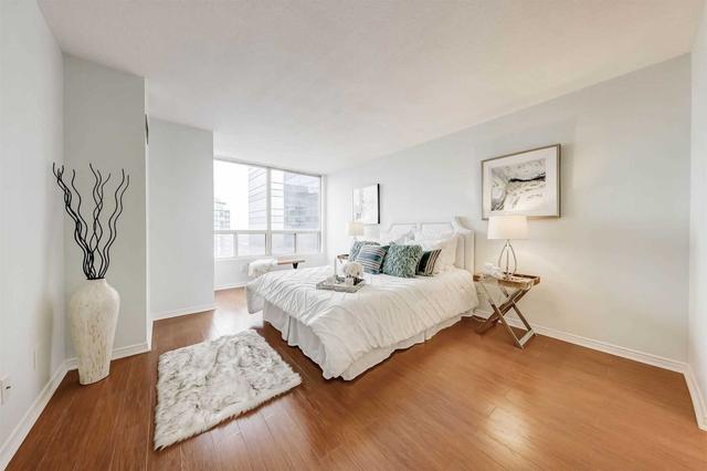 ph302 - 5765 Yonge St, Condo with 2 bedrooms, 2 bathrooms and 2 parking in Toronto ON | Image 9