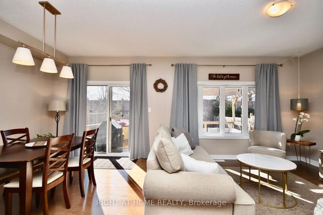 28 Pearcey Cres, House attached with 3 bedrooms, 3 bathrooms and 3 parking in Barrie ON | Image 8