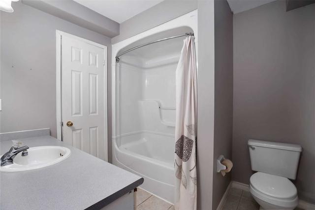 14 Moir Cres, House detached with 3 bedrooms, 2 bathrooms and 3 parking in Barrie ON | Image 9