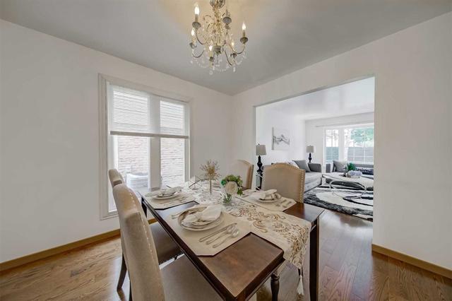 6 Campania Cres, House detached with 3 bedrooms, 3 bathrooms and 3 parking in Toronto ON | Image 4