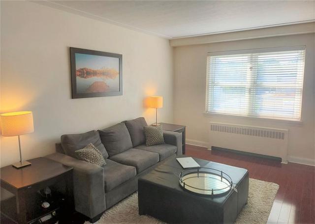 3 - 802 King Street W, Condo with 2 bedrooms, 1 bathrooms and 1 parking in Hamilton ON | Image 6