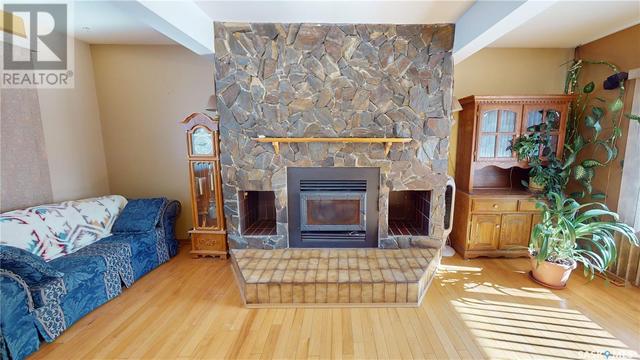 749 Gibson Road, House detached with 3 bedrooms, 3 bathrooms and null parking in Balgonie SK | Image 5