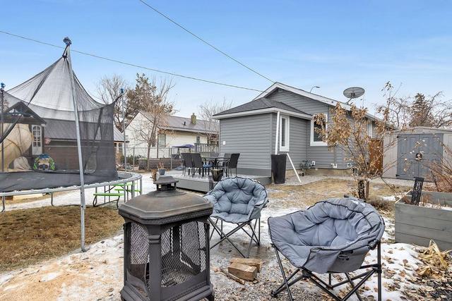 330 3 Avenue Se, House detached with 2 bedrooms, 1 bathrooms and 4 parking in Calgary AB | Image 31