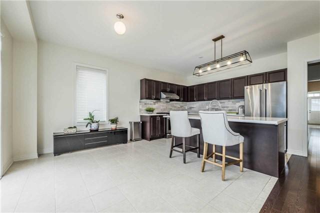 9 Collier Cres, House detached with 4 bedrooms, 4 bathrooms and 1 parking in Markham ON | Image 7
