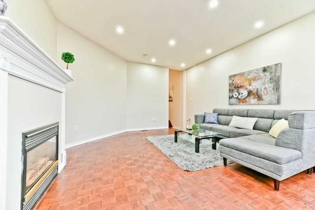 14 Torada Crt, House detached with 3 bedrooms, 3 bathrooms and 4 parking in Brampton ON | Image 13