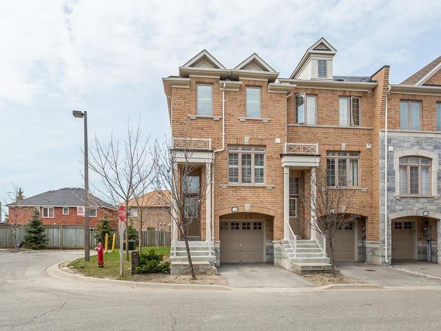 7198 Triumph Lane, Townhouse with 3 bedrooms, 3 bathrooms and 1 parking in Mississauga ON | Image 1