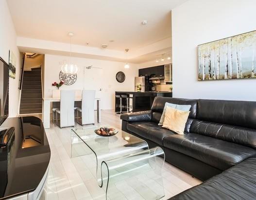Th01 - 19 Singer Crt, Townhouse with 2 bedrooms, 2 bathrooms and 1 parking in Toronto ON | Image 4